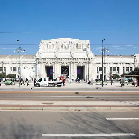 Hacca Collection - Buenos Aires & Station